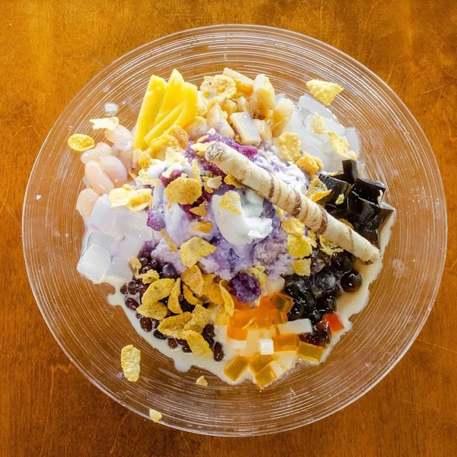 Halo-Halo.